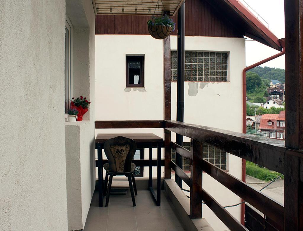 Apartament Mountain Life บุชเตนี ภายนอก รูปภาพ