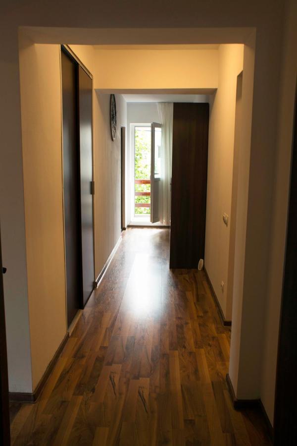 Apartament Mountain Life บุชเตนี ภายนอก รูปภาพ