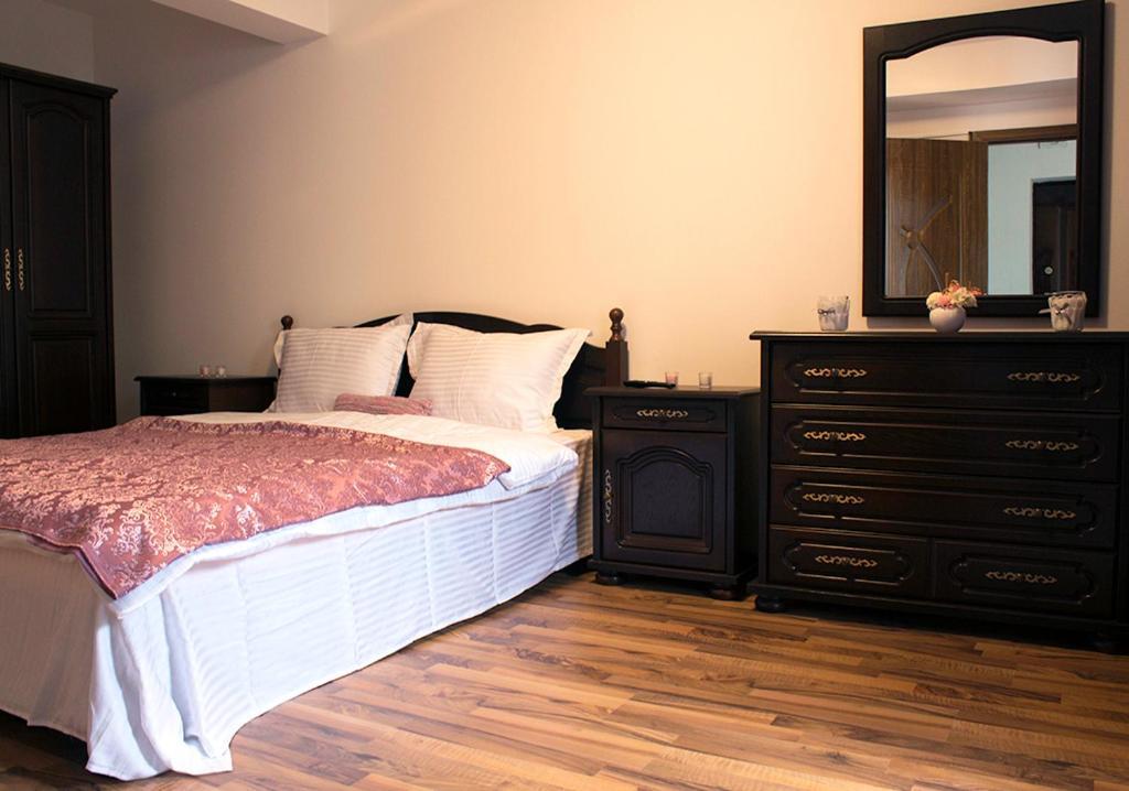 Apartament Mountain Life บุชเตนี ภายนอก รูปภาพ