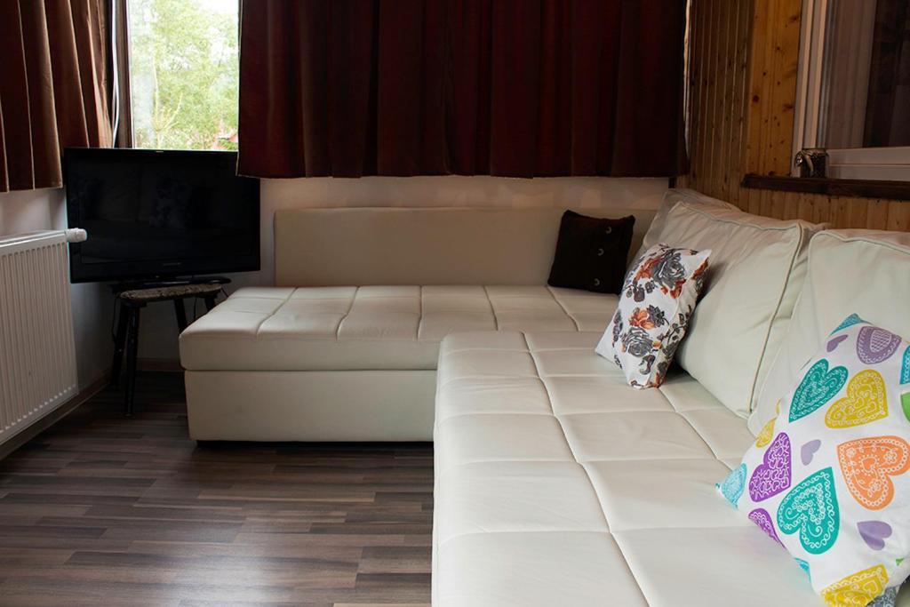 Apartament Mountain Life บุชเตนี ภายนอก รูปภาพ