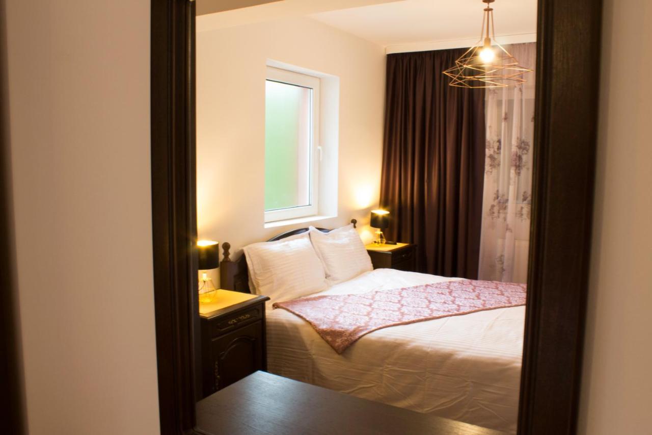 Apartament Mountain Life บุชเตนี ภายนอก รูปภาพ