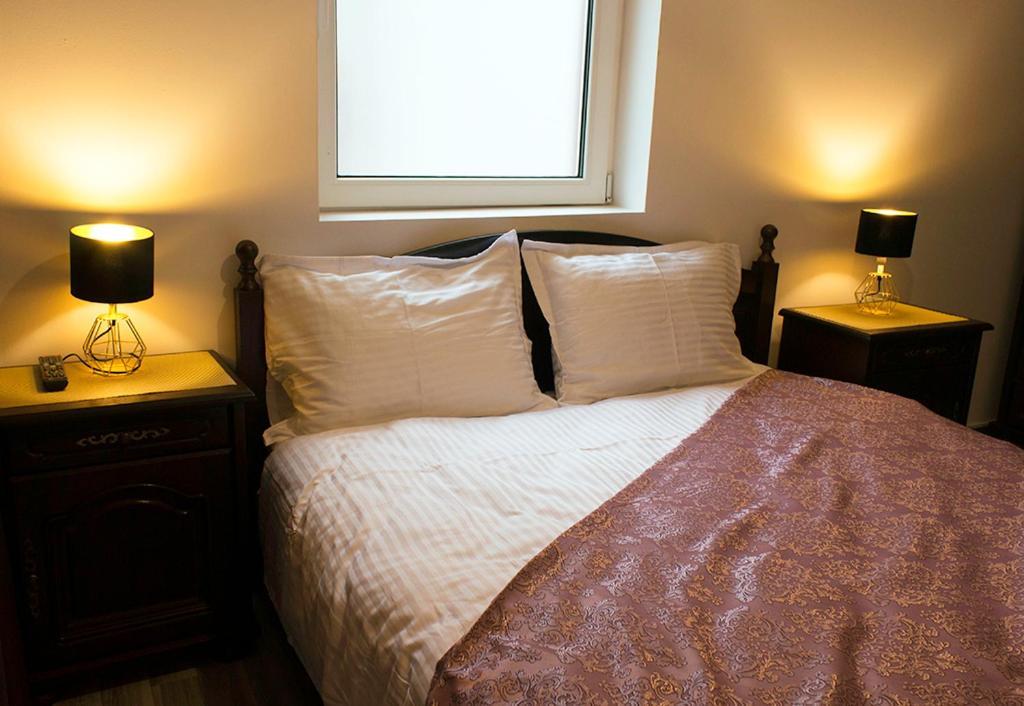 Apartament Mountain Life บุชเตนี ภายนอก รูปภาพ
