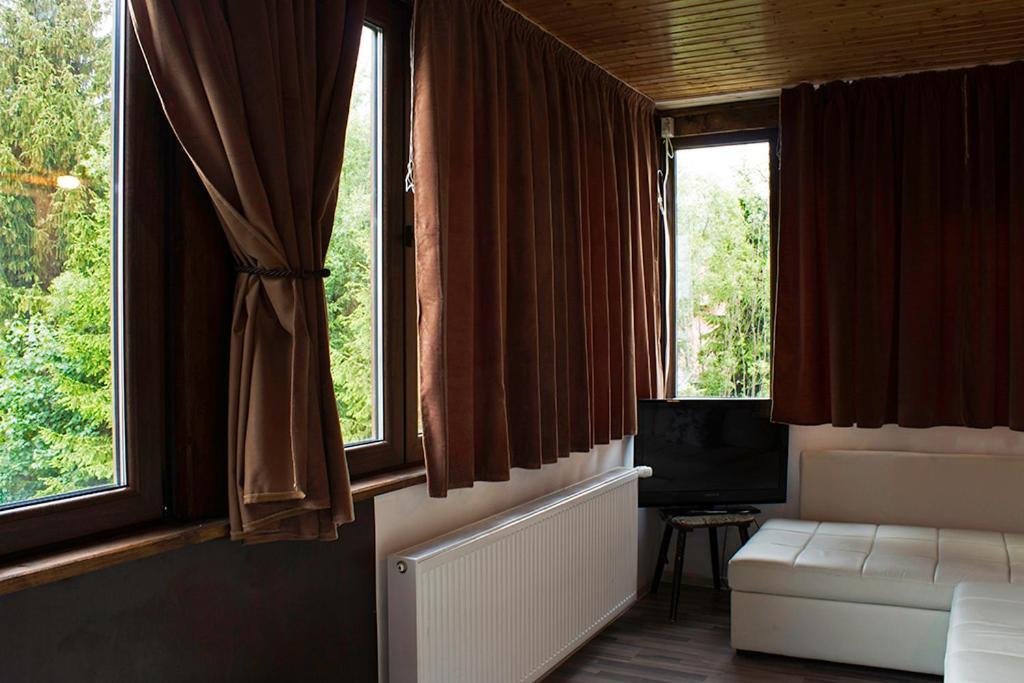 Apartament Mountain Life บุชเตนี ภายนอก รูปภาพ